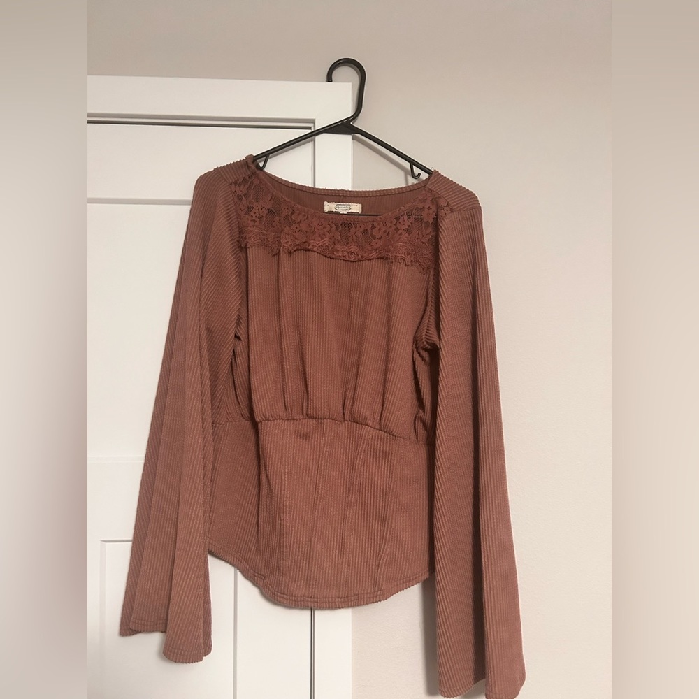 Bell sleeve top